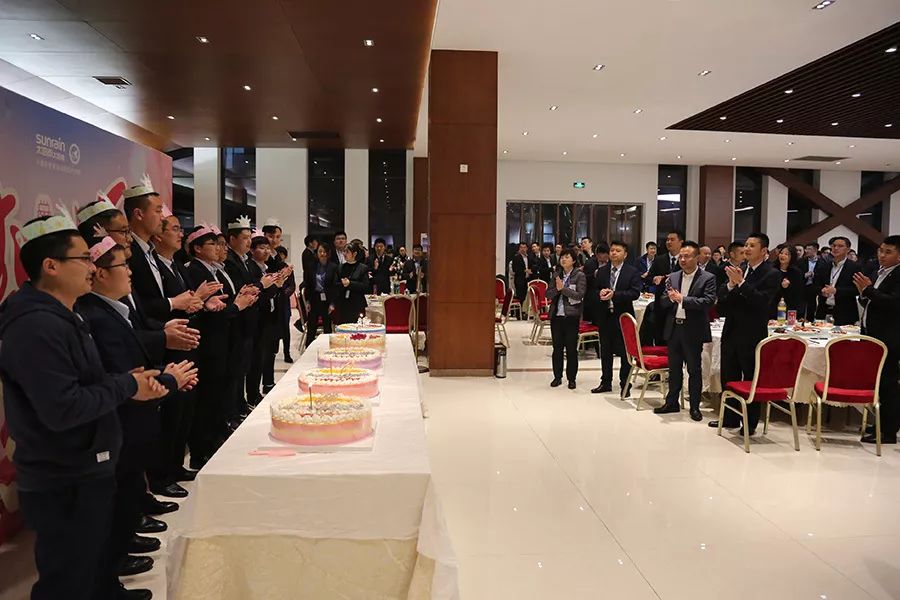 空氣能,太陽能,熱水器